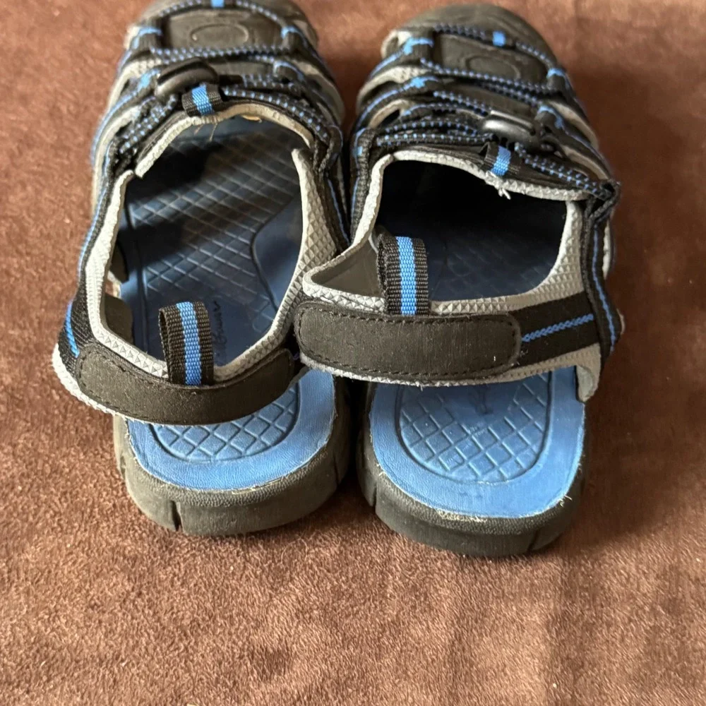 Eddie Bauer Ethan Kids Black Blue Closed Toe Hiking‎ Sandals Water Shoes Size 13